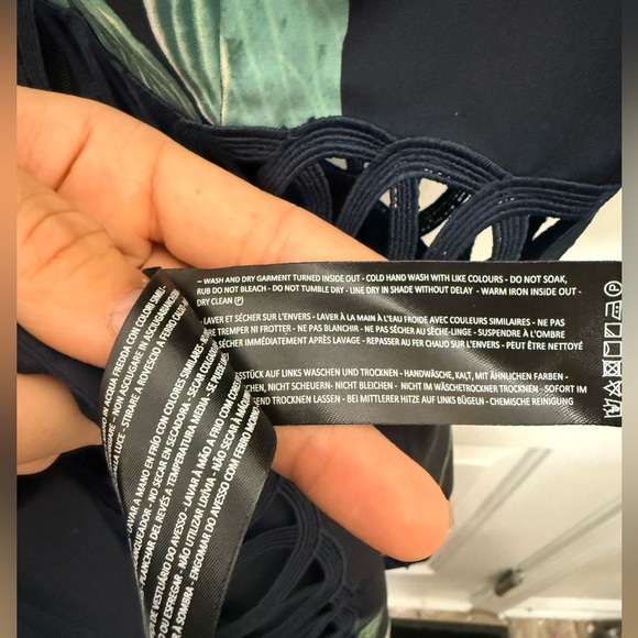 Women’s Keepsake Floral Cutout Out Short Sleeve Mini Dress Sz M Formal Cocktail - Picture 5 of 6